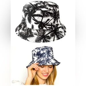 ✨NWT Black & White Palm Trees Bucket Hat